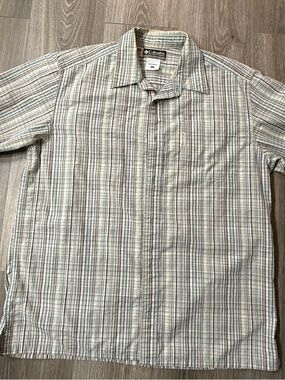 Columbia Men's Plaid Button-Up Short Sleeve Shirt Large XCO Hiking Outdoors